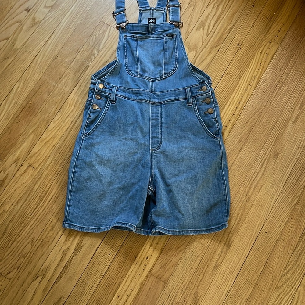 Lee Blue Denim Women's Short overalls size medium